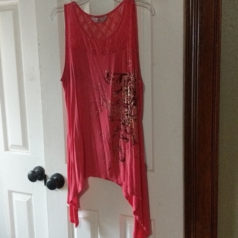 Pink tank top